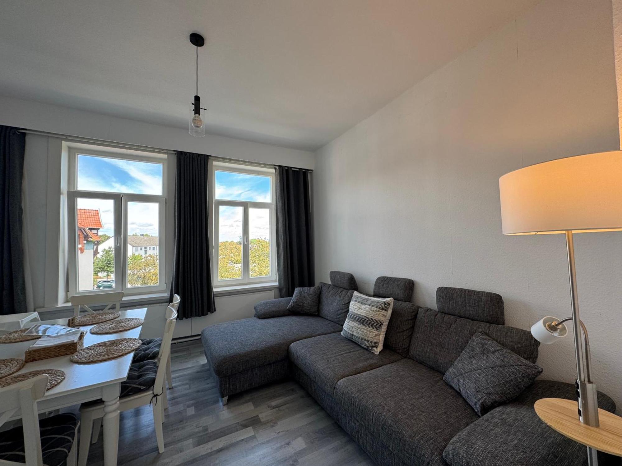 Moderne 4 Zimmer Apartment Mit Bergblick Stadtzentrum Contactless Check-In Gehrden  Ngoại thất bức ảnh