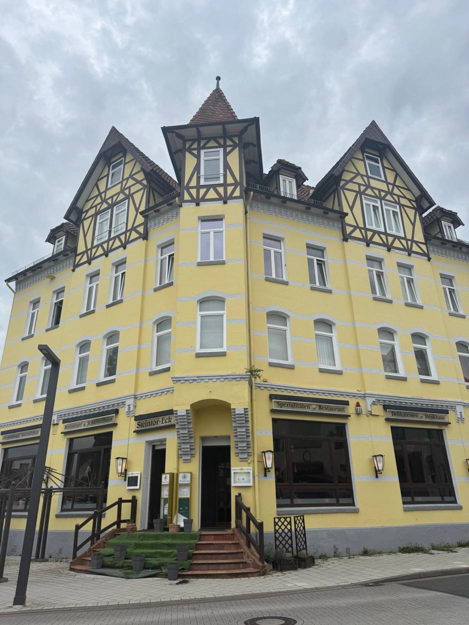 Moderne 4 Zimmer Apartment Mit Bergblick Stadtzentrum Contactless Check-In Gehrden  Ngoại thất bức ảnh