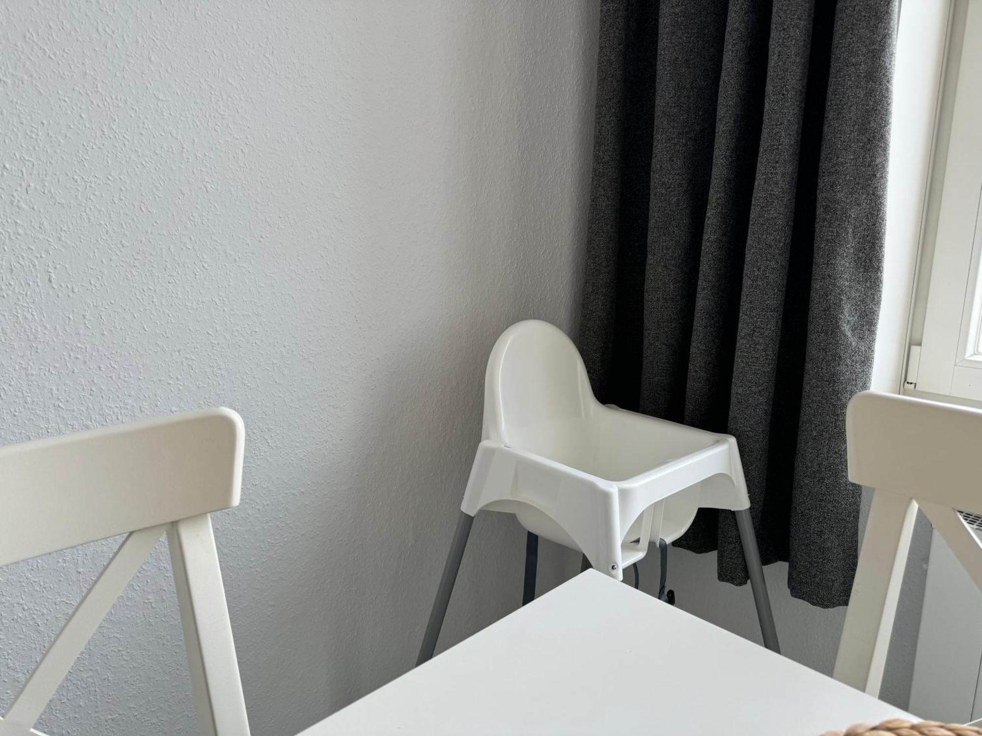 Moderne 4 Zimmer Apartment Mit Bergblick Stadtzentrum Contactless Check-In Gehrden  Ngoại thất bức ảnh